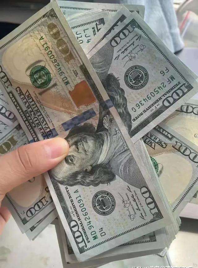 银行背后的温馨故事,揭秘最新银行维护时间2024年揭晓时刻