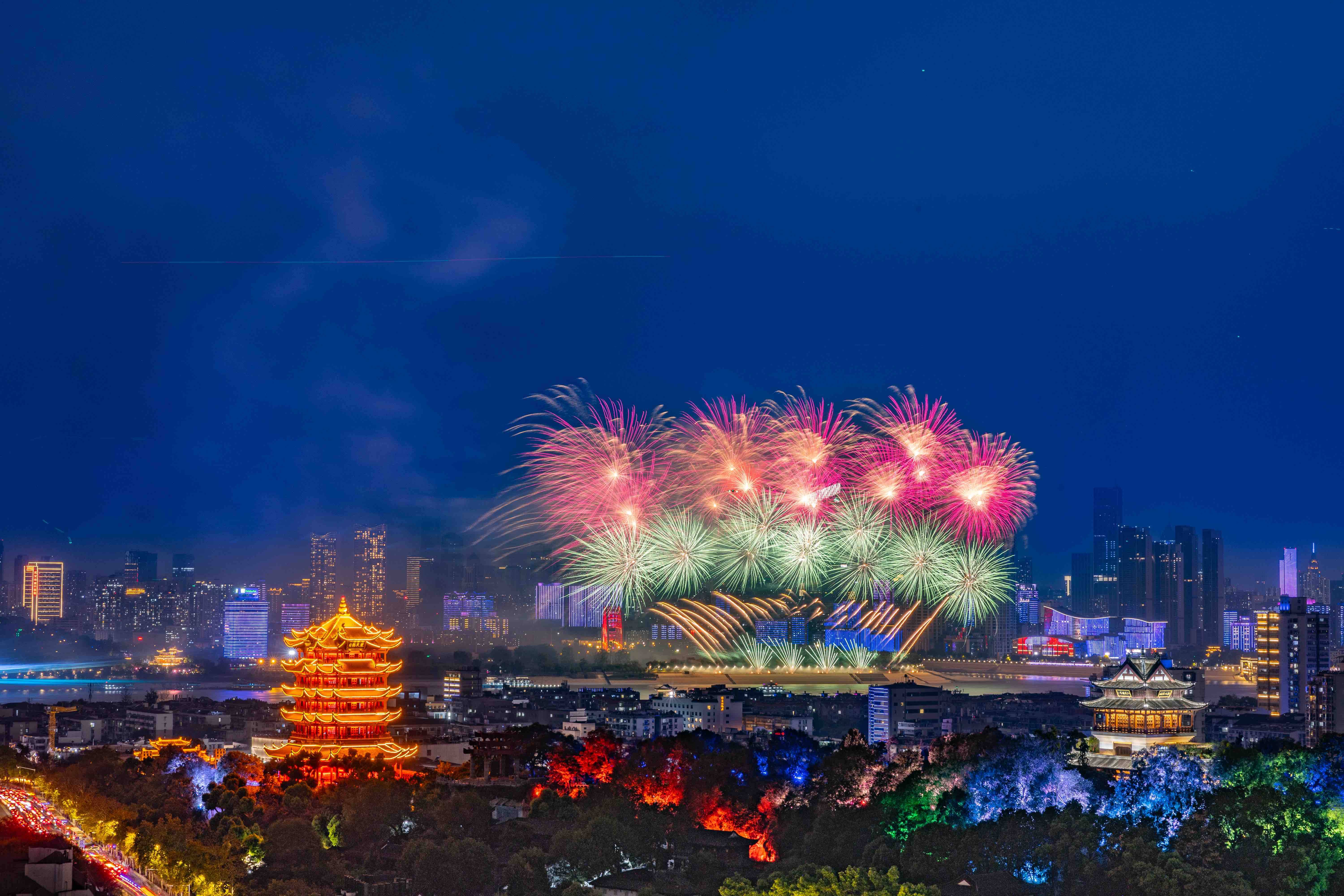 探索武汉夜生活,揭秘武汉夜网新潮流 2024最新指南