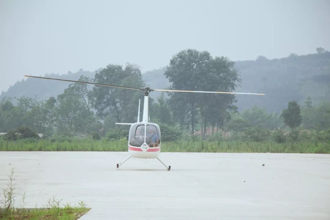 金堂白果机场最新动态,金堂白果机场最新动态