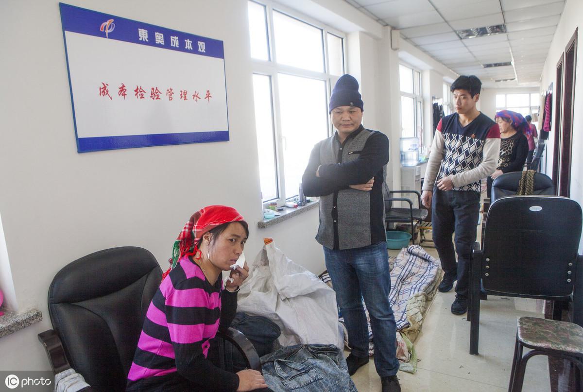 公司欠款不还最新立法下的独特小巷故事，探寻隐藏特色小店与追债之旅