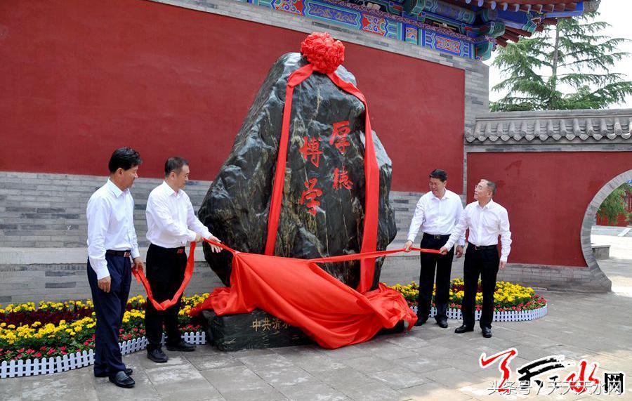 奥门最精准澳门天天彩,快速解答方案实践_ZHE83.102运动版