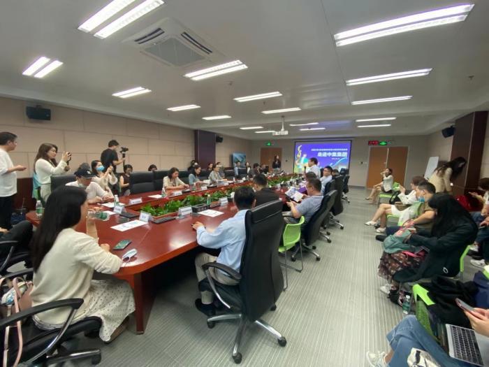鹏华集团最新动态概述