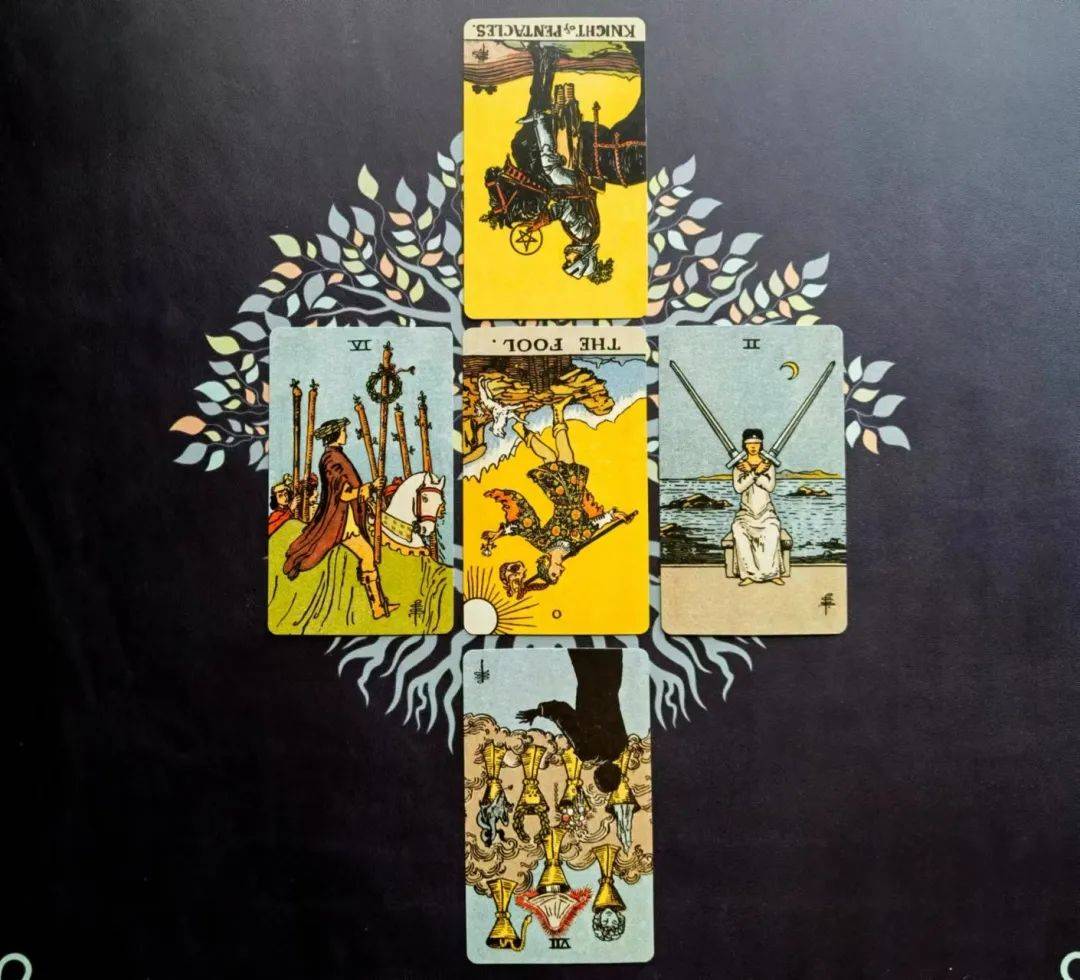 塔罗最新,神秘牌与友情故事的交织