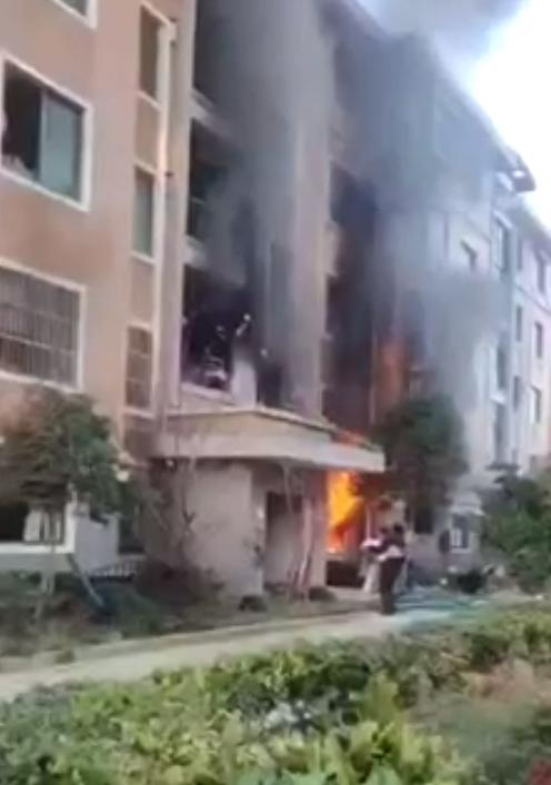 江阴最新爆炸事件，力量转变与自信成就感的燃烧时刻