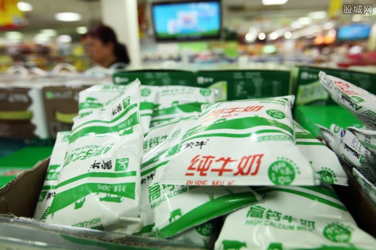 蒙牛最新事件揭秘，品牌动态与社会反响的碰撞与交织
