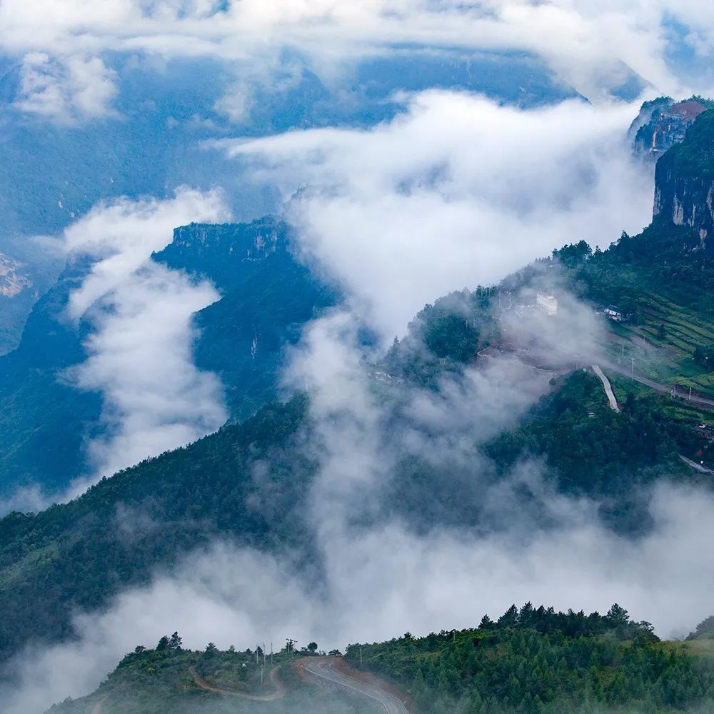 巫山云最新款,时尚前沿的云端魅力探索