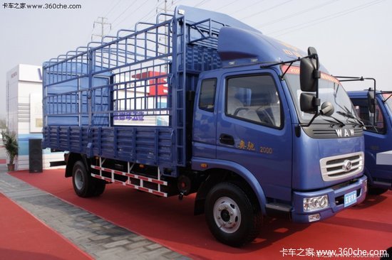 五征最新轻卡,自然美景探险之旅的绝佳伙伴