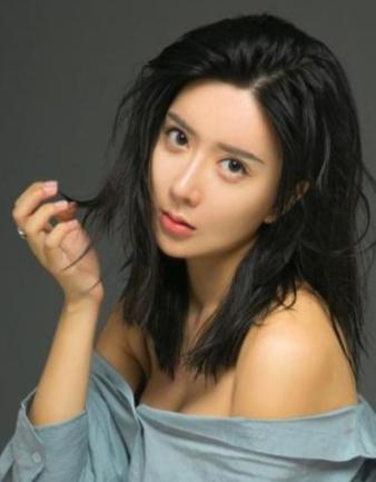 女演员赵,星光熠熠的传奇人生与探索之旅