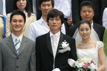 带你探索小巷隐藏特色小店,朋友的老婆女演员带你畅游美食之旅