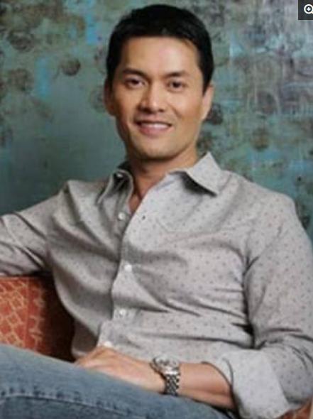 吕良伟最新照片曝光,时光不老,帅气依旧!