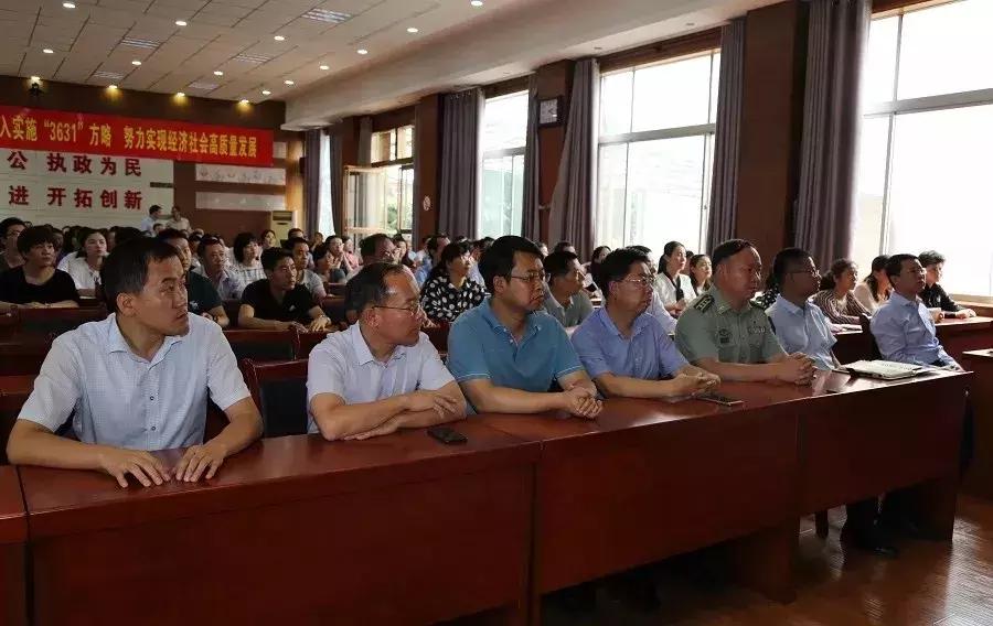 杨凌新闻快讯，励志之光照亮变化之路，自信成就梦想之源
