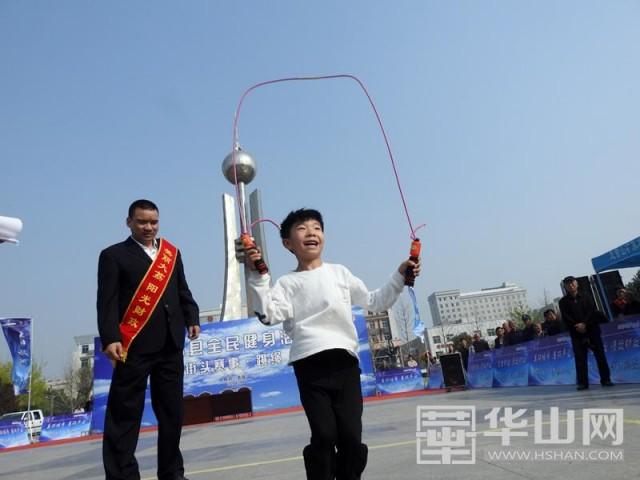 单人跳绳比赛,激情与技巧的较量,跃动心跳的节奏