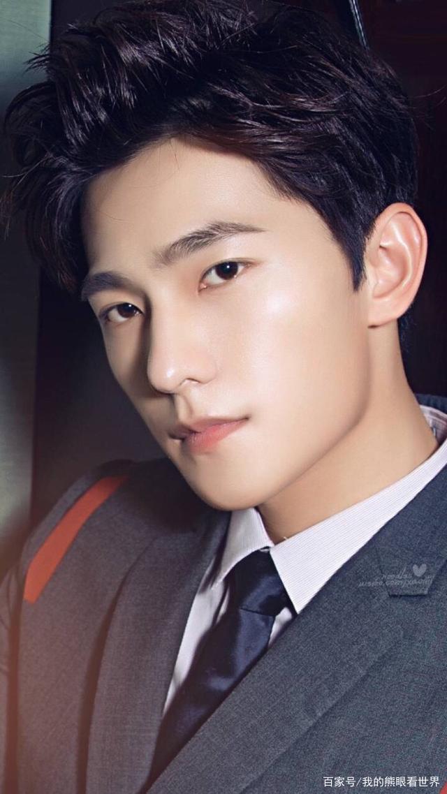 最帅男明星排行榜揭秘，小巷深处的明星魅力与美食宝地探索