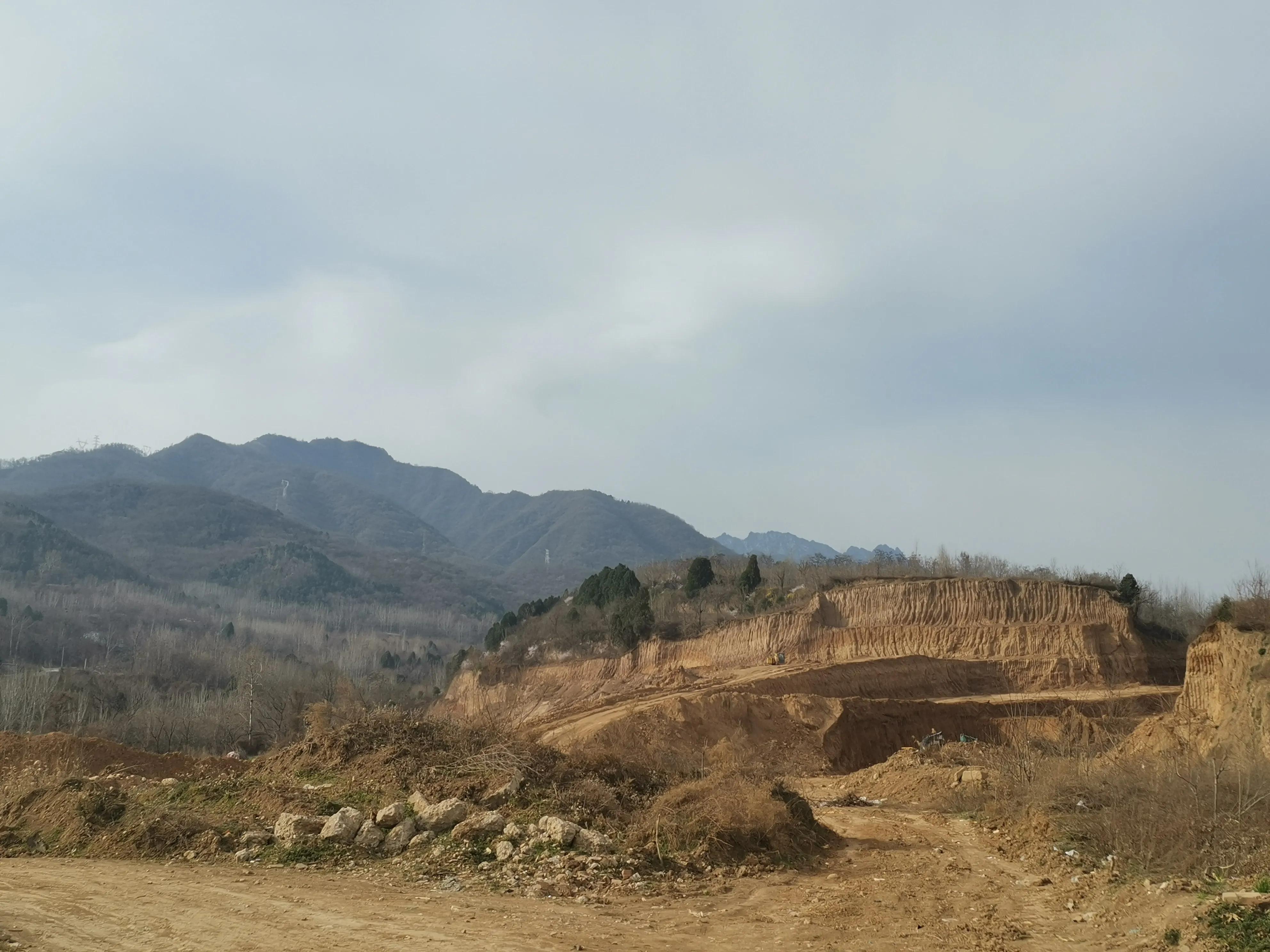 山村风光无限与小径深处的隐藏瑰宝探秘，最新章节列表分享