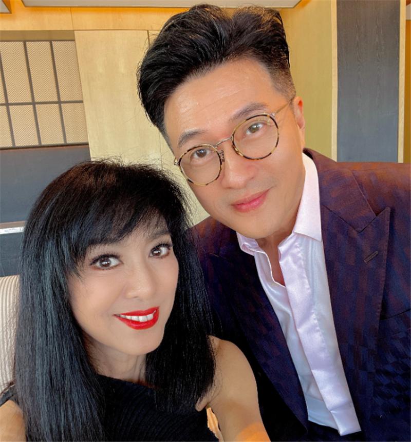 演员演绎哭戏的秘诀，情感小铺在小巷深处的动人故事