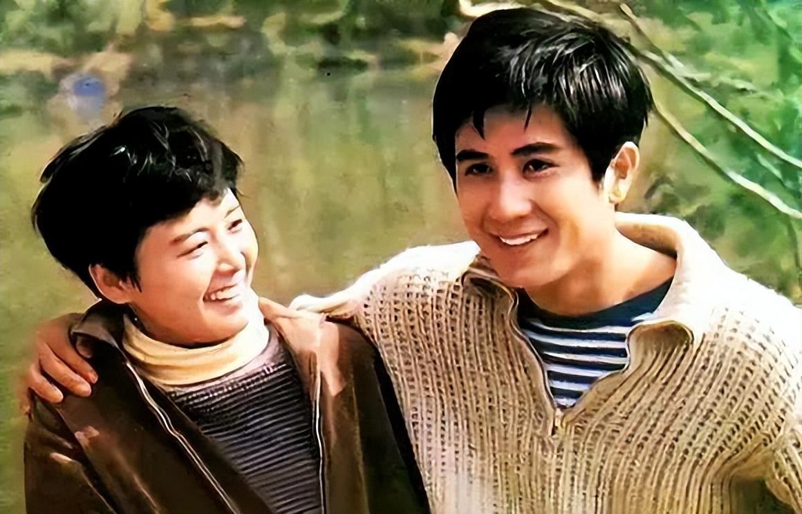 演员张瑜照片,时代之星的光芒闪耀风采