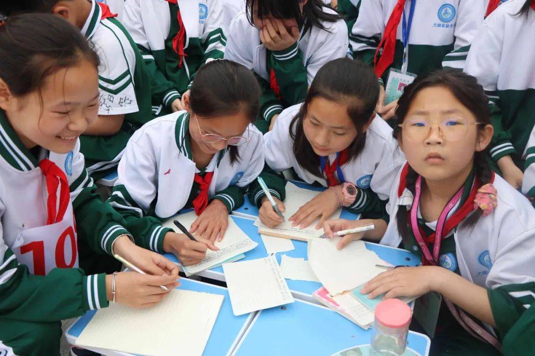 小巷特色小店助威老师比赛加油稿!