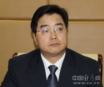 最新甘肃王建太动态,最新甘肃王建太动态，夏日趣事与家的温馨时光