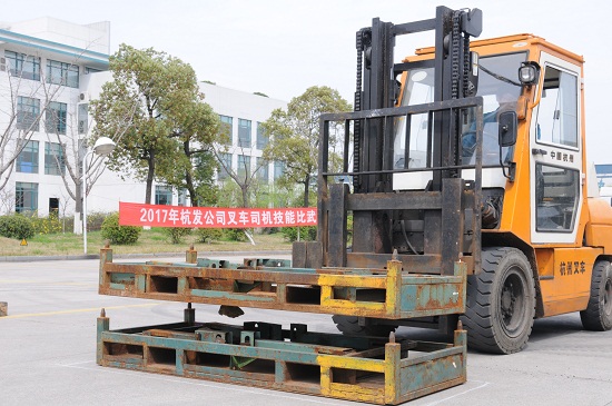 杭州叉车司机招聘最新,友情与梦想的交织故事