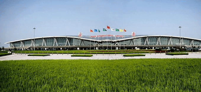 济南机场最新招聘动态，深度探讨招聘信息及其影响