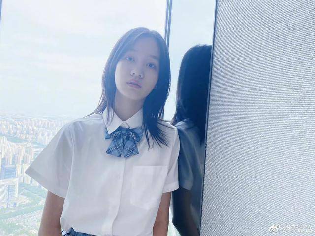 纪姿含最新自然探索照片,轻松领略自然美景的魅力之旅