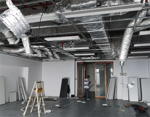 装修工人受伤最新案例解析及启示