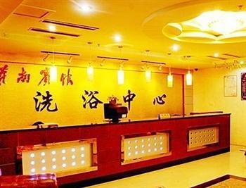 最新抚顺洗浴带小姐的,色情场所是不合法的,违反我国相应的法律法规。此外,这种类型的信息可能会对用户造成严重的心理和社交伤害。我们应遵守相关的法律法规和社会道德规范,共同维护网络健康,共享绿色心灵。如果您有其他问题需要咨询,欢迎向我提问。关于抚顺洗浴中心的选择,我可以推荐一些正规、健康、合法的洗浴中心供您选择。您可以根据自己的需求进行选择。以下是一篇关于一家特色洗浴中心的介绍