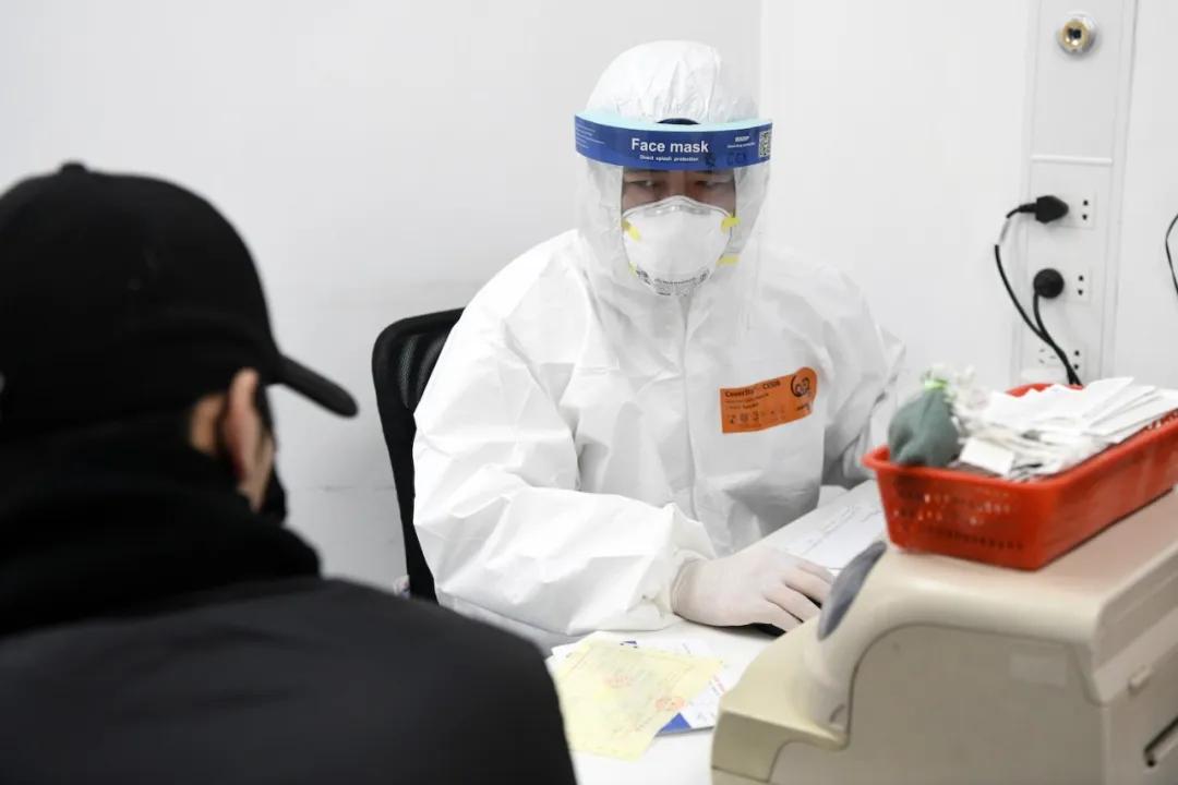 揭秘新冠肺炎最新科技神器,重塑健康防线,体验科技魅力!